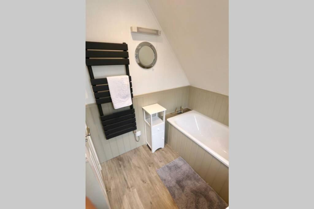 20 Tudor Court " Four Star Aa Accommodation" Hayle Exterior photo