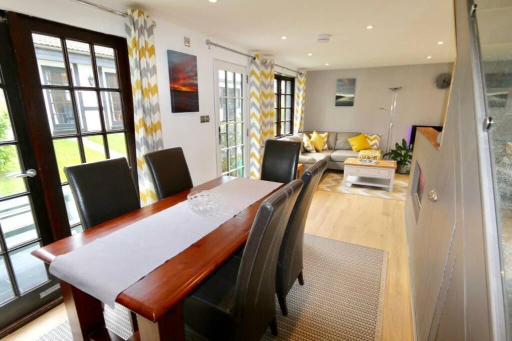 20 Tudor Court " Four Star Aa Accommodation" Hayle Exterior photo