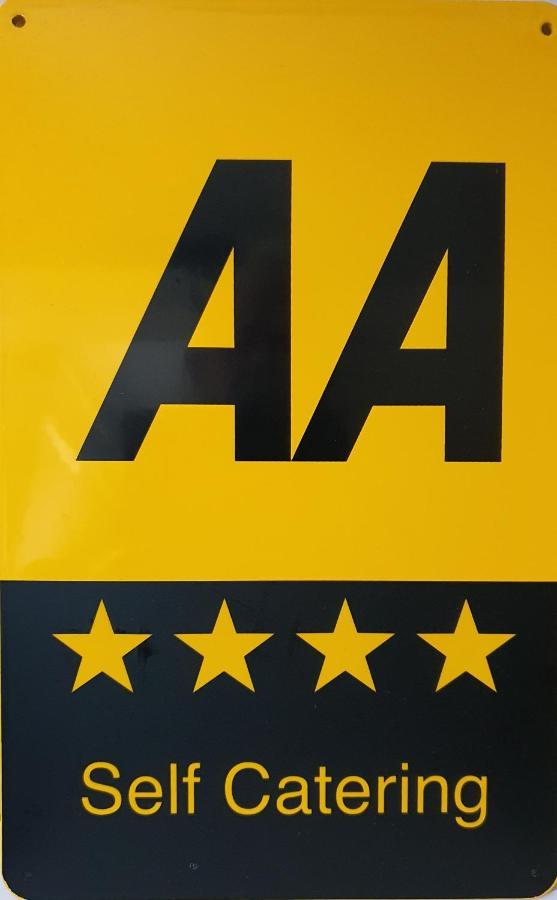 20 Tudor Court " Four Star Aa Accommodation" Hayle Exterior photo